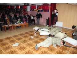 Ak Parti'li Demir, Okullardaki 18 Mart Etkinliklerine Katıldı