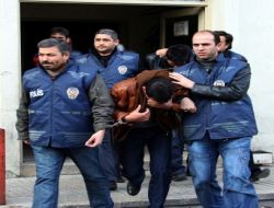 Hırsızlık Parasıyla 5 Yıldızlı Otelde Yılbaşı Kutlayamadan Yakalandılar