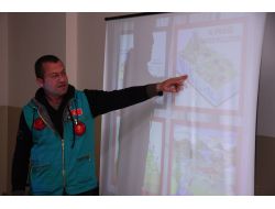 Ailesinde Birçoğunu Kanserden Kaybeden Hekim, Okullarda Kanseri Anlatıyor