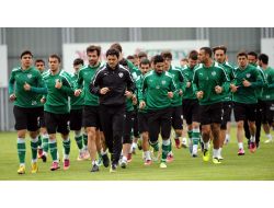 Bursasporlu Futbolcular Antrenman Sahasında Dans Etti