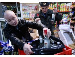 Mısır’da Kaçak Alkolden Zehirlenen 2 Rus Turist Hayatını Kaybetti