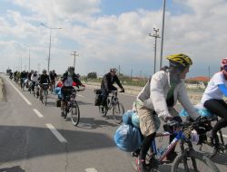 ŞEHİTLER İÇİN PEDAL ÇEVİRDİLER