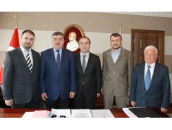 Gazetecilerin De Dikili Ağacı Olacak