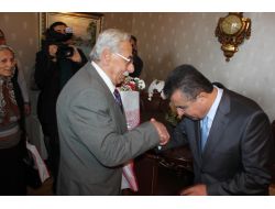 Vali Lekesiz: Yaşlılarımız Yalnız Kalmamalı