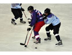 Üniversiteler Arası Buz Hokeyi Türkiye Şampiyonası Erzurum’da Başladı