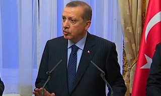 Başbakan'dan sıcak açıklamalar