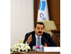 Bakan Çelik: Kıyafet Serbestliğini Diyalog İle Çözüme Kavuşturmak İstiyoruz