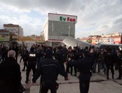 Erzincan'da Göstericilere Meydan Dayağı