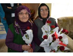 Vali Şahin, Huzurevi Sakinlerini Ziyaret Etti