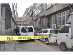 Türkmen Uyruklu Genç Evinde Bıçaklanarak Öldürüldü