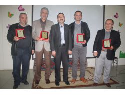 Aksiad Sigarayı Bırakan Üyelerine Plaket Verdi