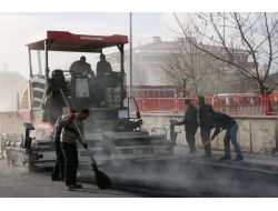 Erzincan Belediyesi, Asfalt Çalışmalarına Başladı