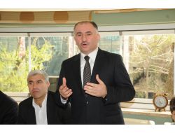 Ak Parti’den Yaşlılar Haftası Jesti