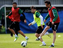 Bursaspor, Hazırlıklarını Sürdürüyor..