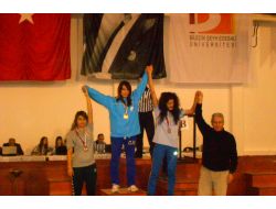 Üniversiteler Bilek Güreşi Şampiyonası'nda Türkiye Birinciliği