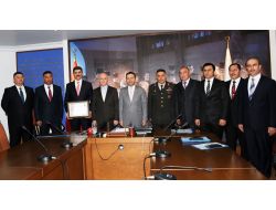 Uyuşturucu Operasyonlarına İmza Atan Personel Ödüllendirildi