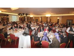 Vali Coş: Hekimlerimizin İnsanlığa Hizmeti Sameder İle Ülke Sınırlarını Aştı