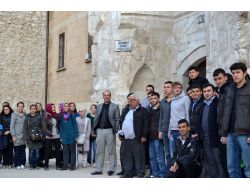 Ygs'ye Girecek Öğrenciler Camide Dua Etti