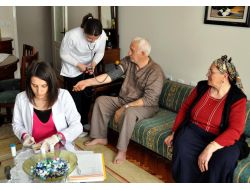 Gölbaşı Belediyesi'nden Yaşlılara Ücretsiz Sağlık Taraması