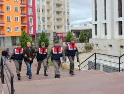 İçki Kavgasında Dört Kişiyi Yaraladı (Özel)