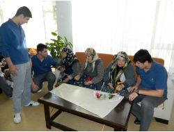 Özel Sunguroğlu Koleji Öğrencileri Huzurevini Ziyaret Etti