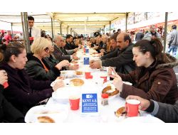 Sağlıklı Yaşam İçin Bin 200 Kişi Aynı Anda Kahvaltı Etti