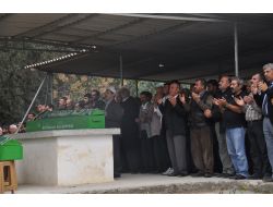 Kırıkhan'da Evlerinde Ölü Bulunan 4 Kişi Toprağa Verildi