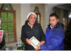 Müslüman Olan İngiliz Kadın Gözyaşlarını Tutamadı