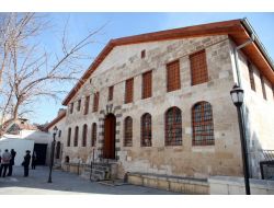 Virane Havra Binası Restorasyondan Sonra Gaziantep Üniversitesi’ne Devredildi