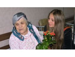 Darülaceze Saygı Kulübü Yaşlıları Mutlu Etmeye Devam Ediyor