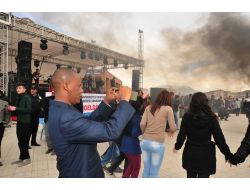 Malili Dekanlar, Yyü Öğrencileri İle Nevruz'u Kutladı