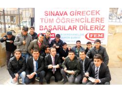 Ygs’ye Girecek Öğrenciler İçin Aşure Dağıtıldı