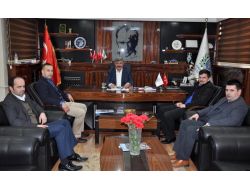 Genç Girişimciler'den Kitap Ve Oyuncak Kumbarası Projesi