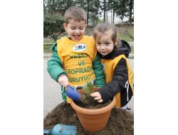 Minik Eller, Doğa Eğitim Parkı'nda Fidan Dikti