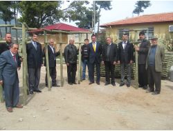 Bağ Üreticilerine Direk Ve Tel Dağıtıldı