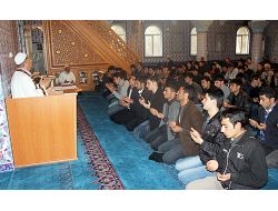 Birecik'te Eller Ygs Sınavı Öncesi Toplu Semaya Yükseldi