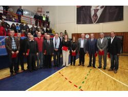 Homend’e Emeği Geçenlere Plaket