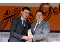 En Sevilen Futbol Yorumcusu Hakan Şükür