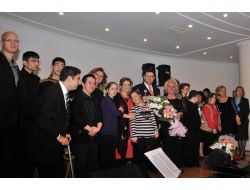 Down Sendromlular Konserde Eğlendi