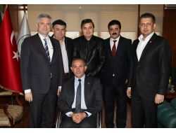 Bedensel Engelliler Spor Federasyonu Yöneticileri Rektör Kibar’ı Ziyaret Etti