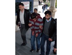 Ev Arkadaşını Öldüren Üniversite Öğrencisi Adliyeye Sevk Edildi