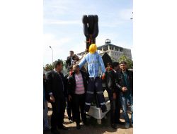 Mersin Limanı'nda Kuklalı Eylem