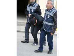 Kiraladığı Arabayı Telefonunu Aldığı Kişilere Bırakıp Kaçan Şahıs Yakalandı