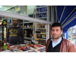 Kameranın Yönünü Çevirmeye Çalışan Hırsızlar Yüzlerini Açık Etti