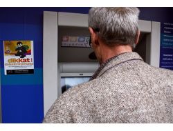 Bankamatikteki ‘dolandırılıyorsunuz’ Uyarısına Rağmen 6 Bin Tl Yatırdı