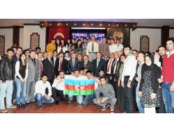 Vali Balkanlıoğlu, Akü’de Öğrenim Göre 204 Yabancı Öğrenciyle Buluştu