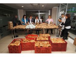 Karşıyaka'da Her Gün 2 Bin Kişiye Kahvaltı Veriliyor