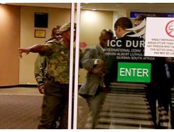 Putin’in Korumaları Güney Afrika’da Kavga Etti