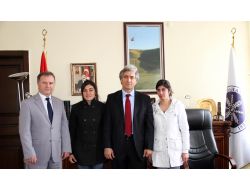 Arü’lü İki Öğrenci Kırgızistan-türkiye Manas Üniversitesi’nde