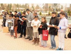 Mardin'de Toplu Kitap Okuma Etkinliği Yapıldı